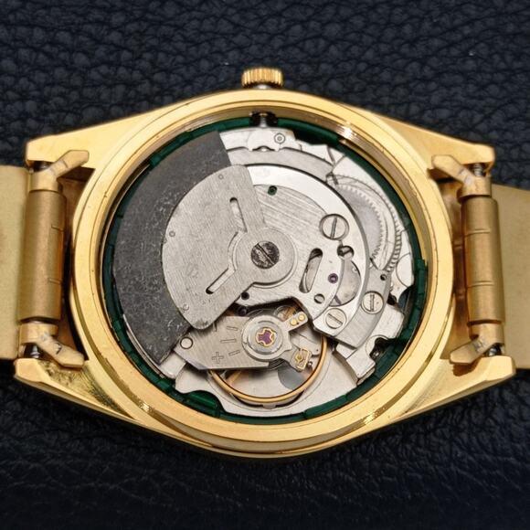 Vintage 1992 Seiko Automatic Mens Gold Watch W/daydate & Red accents - Picture 10 of 10